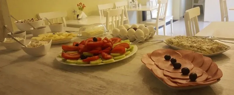Tiflis Metekhi Hotel  ティビリシ